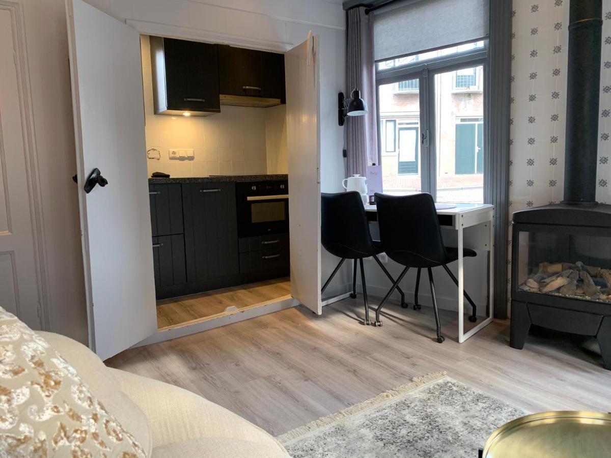 Wetterhûske - Huisje aan de gracht Franeker Extérieur photo